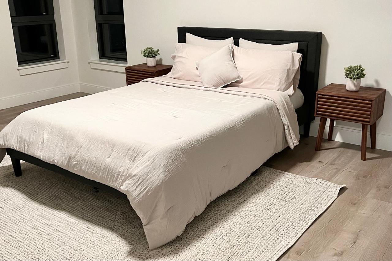 Modern 2 Bed Furnished Apartment In קווינסי מראה חיצוני תמונה
