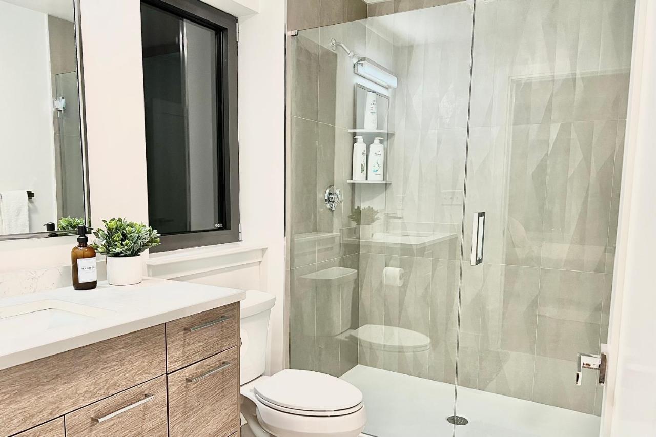 Modern 2 Bed Furnished Apartment In קווינסי מראה חיצוני תמונה